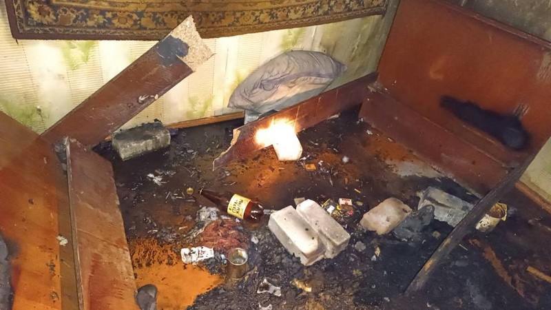 В Пружанском районе на пожаре в квартире работники МЧС спасли хозяина