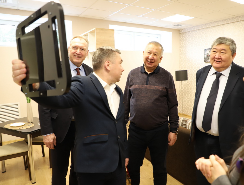 Кубатбек Боронов посетил центр безопасности в Борисове