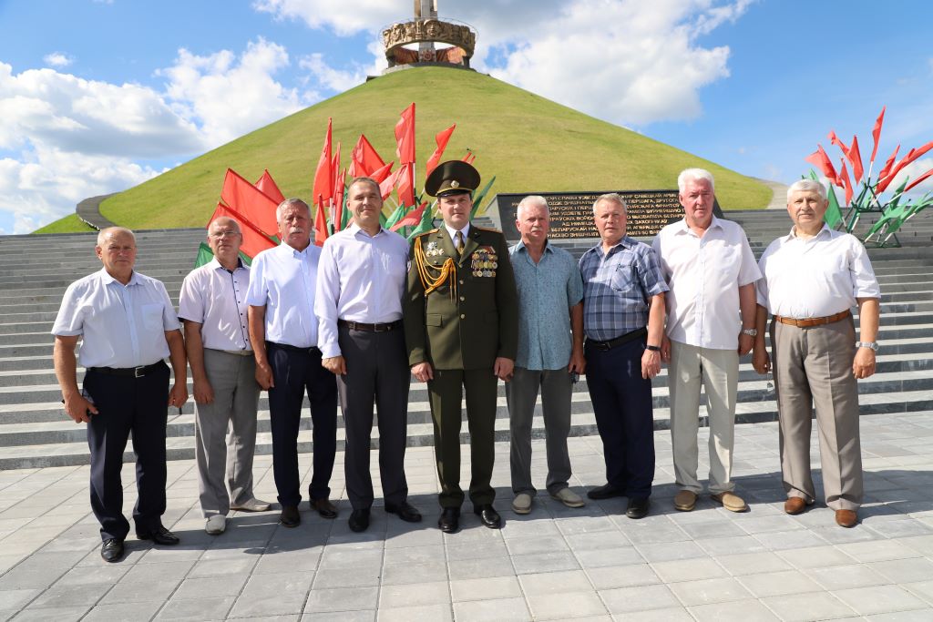 День пожилого человека: Они сделали много для нас – теперь наша очередь сделать что-то для них!