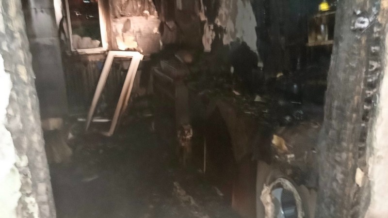 На пожаре в Берестовицком районе погиб мужчина. Его жену и дочь спас сосед