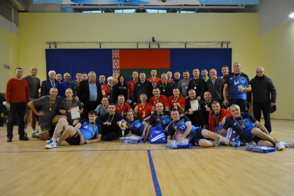 Команда белорусской федерации волейбола - обладатель Кубка ветеранов