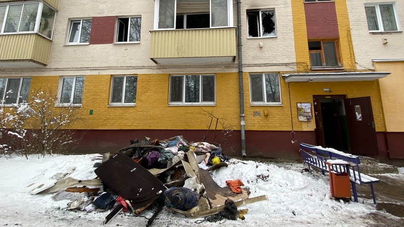 5 человек, в том числе 1 ребенка спасли работники МЧС на пожаре в Новополоцке 