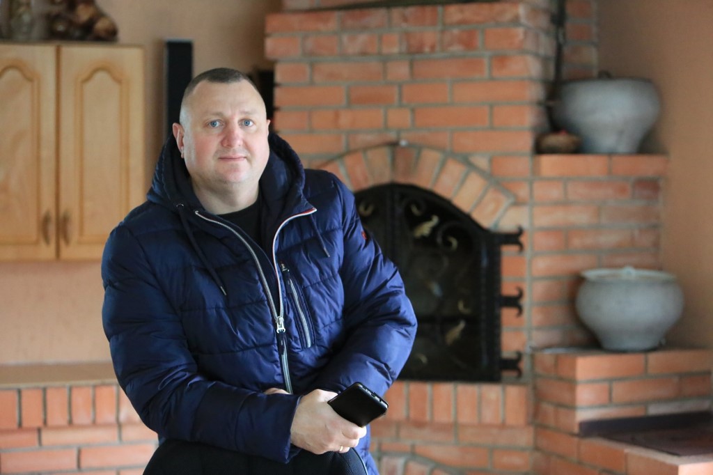 Герои среди нас: Михаил Статкевич спас мужчину на пожаре в Калинковичах