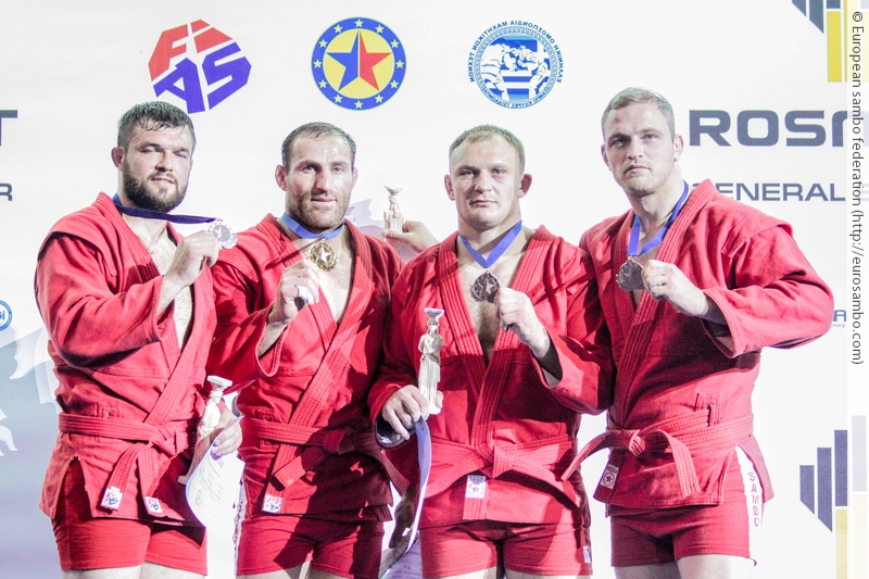 Работники МЧС в составе сборной Беларуси завоевали 2 бронзовые медали на чемпионате Европы по самбо 