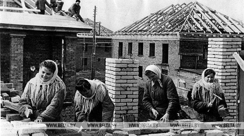 Женщины работают после войны.jpg