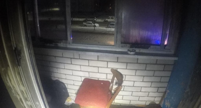 На пожаре в Барановичах работники МЧС спасли троих человек