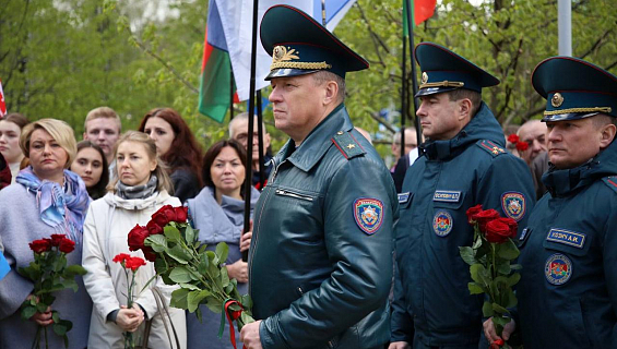 Вадим Синявский принял участие в мероприятиях, посвященных 38-й годовщине аварии на Чернобыльской АЭС